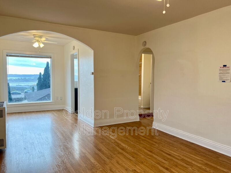 Primary Photo - 1408 Sassafras St