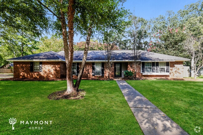 Building Photo - 34 Pebble Hill Dr