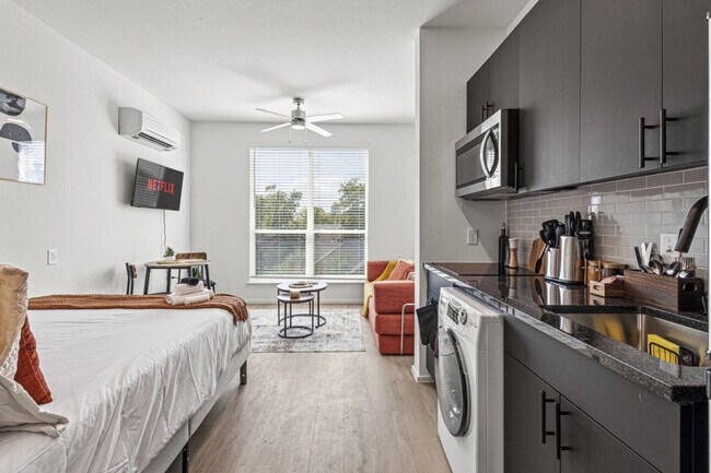 Foto del edificio - 601 W 9th St