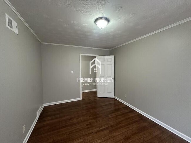 Foto del edificio - 3224 Keats Rd