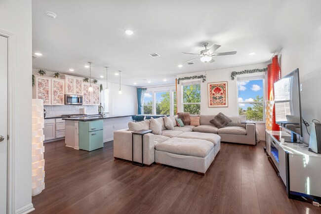 Foto del edificio - 1614 Iberville Dr