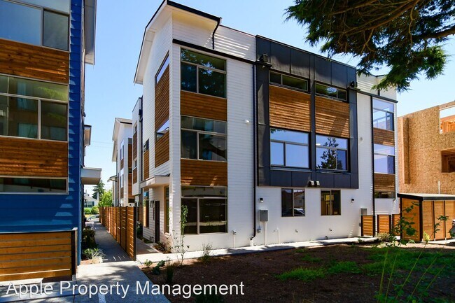 Foto del edificio - 3 br, 2.5 bath House - 8015 C Mary Ave NW