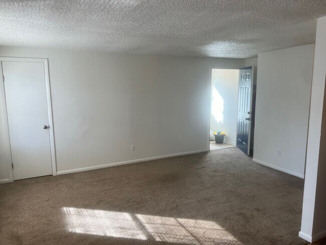 Foto del edificio - Hickory Street