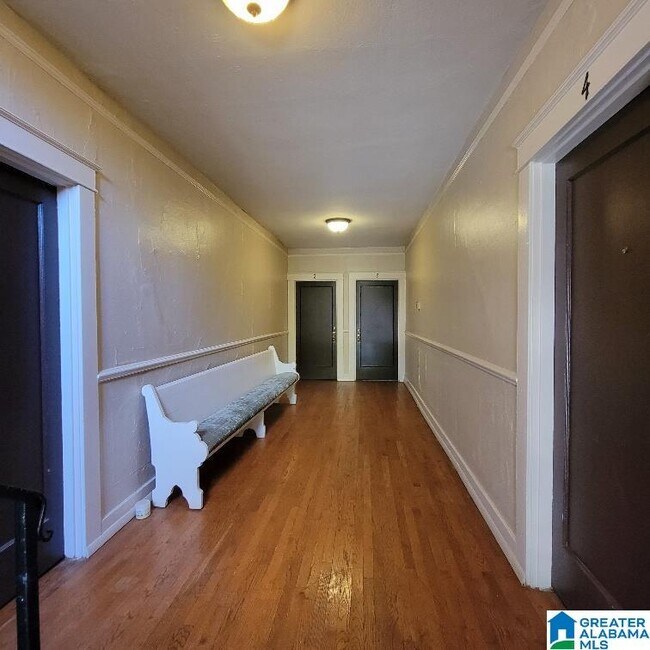 Building Photo - 633 Idlewild Cir