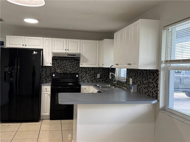 Foto del edificio - 2328 Country Club Blvd