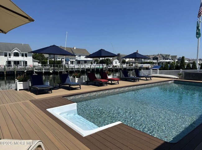 Foto del edificio - 149 Squan Beach Dr