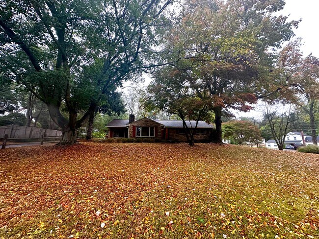 Foto del edificio - 1 High Acres Dr