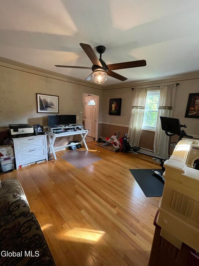 Foto del edificio - 13 Burning Bush Blvd