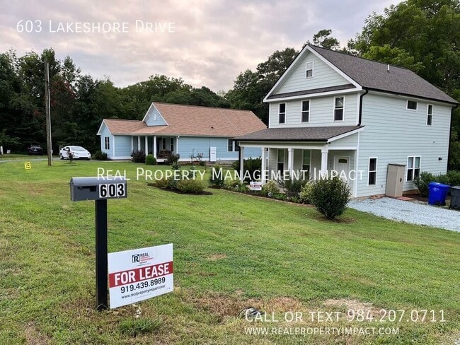 Building Photo - 603 Lakeshore Dr