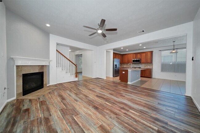 Building Photo - 17247 Mitchell Pass Ln
