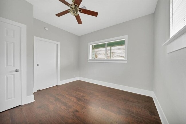 2 Bedr/ 2 full bath Beautiful Home in Galv... - 2 Bedr/ 2 full bath Beautiful Home in Galv...