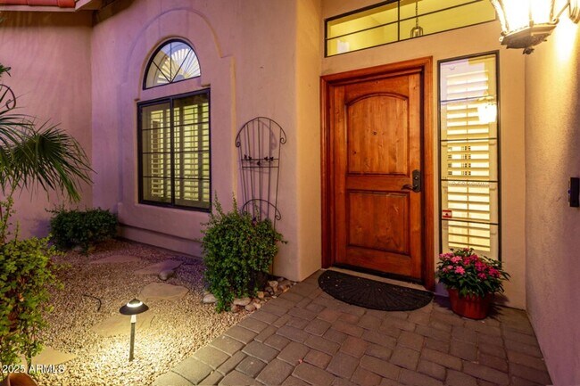 Foto del edificio - 4 Bedroom 2 Bathroom Scottsdale Ranch Home