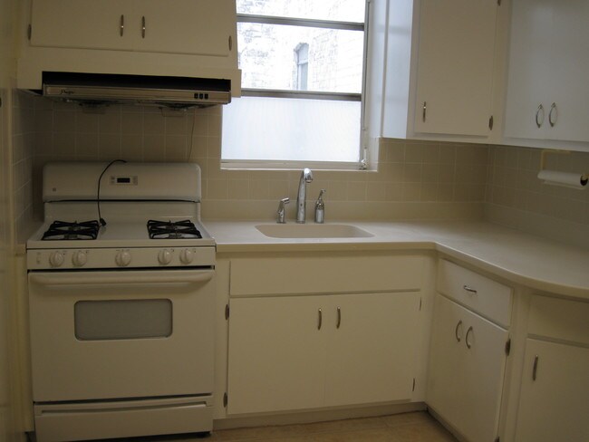 Building Photo - 22 Parrott Pl