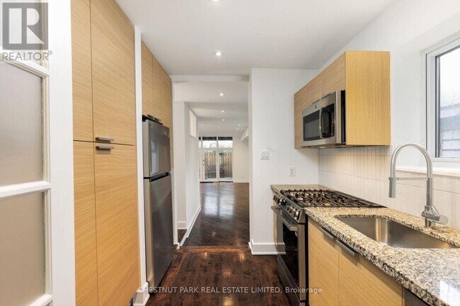 Photo du bâtiment - 734 Huron St