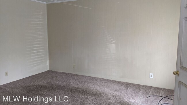 Building Photo - 1200-1204 Columbus Cir N