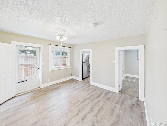 Photo - 404 S Race St House