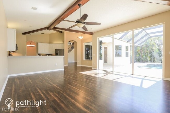 Foto del edificio - 4 br, 2.5 bath House - 310 Salvia Ct UNIT