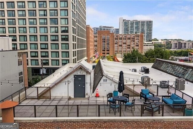 Foto del edificio - 650 Glen Iris Dr NE
