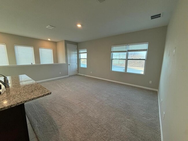 Foto del edificio - 3124 VOYAGER Ave