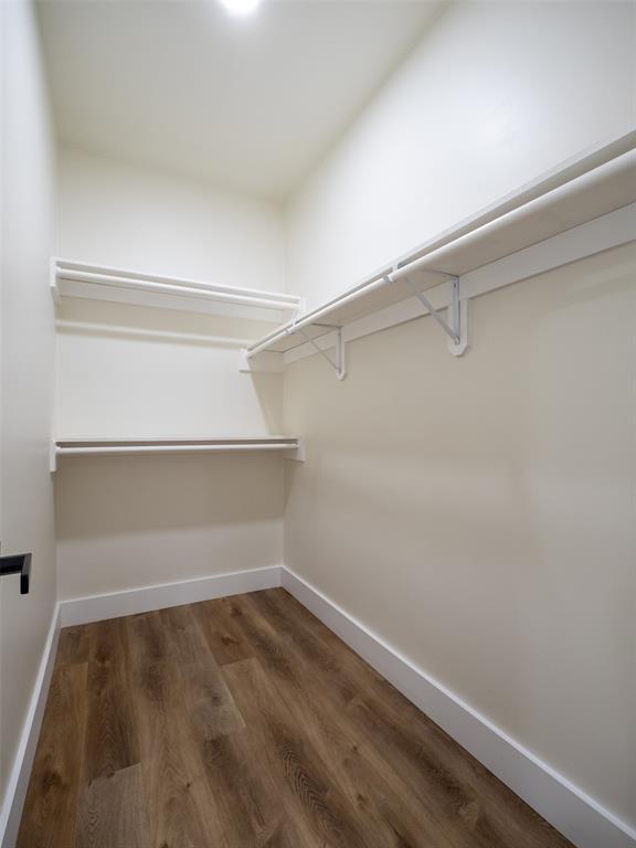 Foto del edificio - 210 Mockingbird Ln W