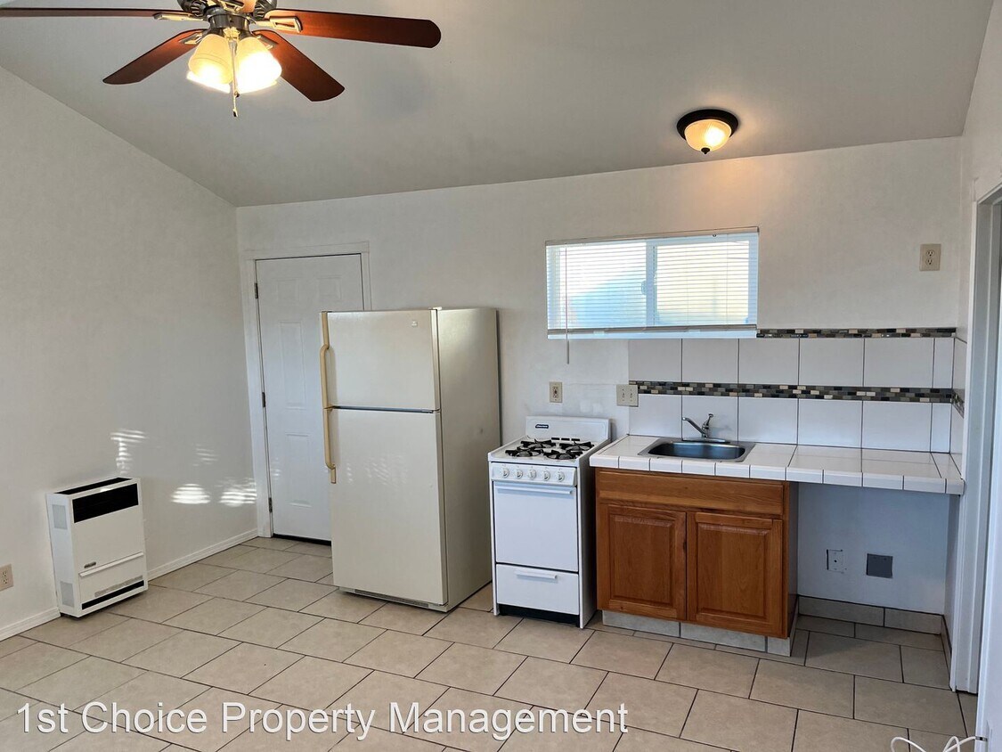 Primary Photo - 1 br, 1 bath House - 323 Tognazzini Ave. #B