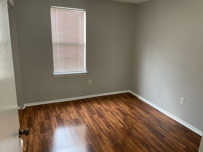 Foto del edificio - Close to Lexington Medical Center, University of South Carolina, I-26 and I-20