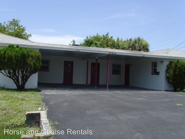 Building Photo - 2 br, 2 bath Apartment - 125 Base Ave E.