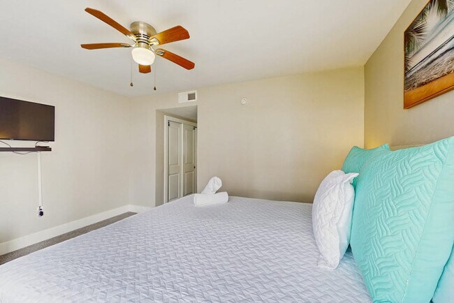 Foto del edificio - 1801 Gulf Dr N