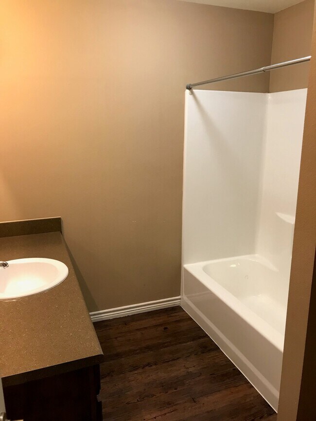 Foto del edificio - 4267 Castlegate Dr