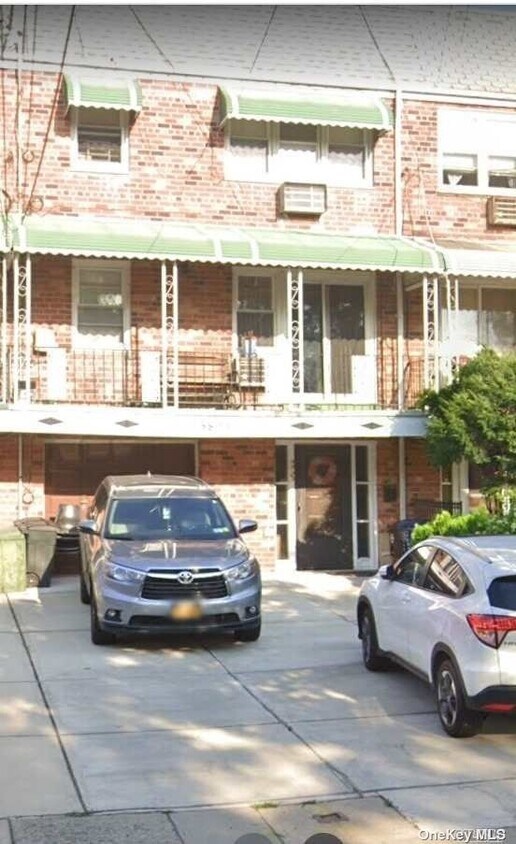 Primary Photo - 88-23 Ransom St