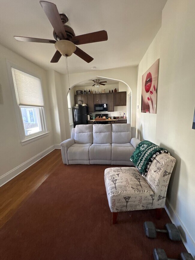 Foto del edificio - 322 E Broad St