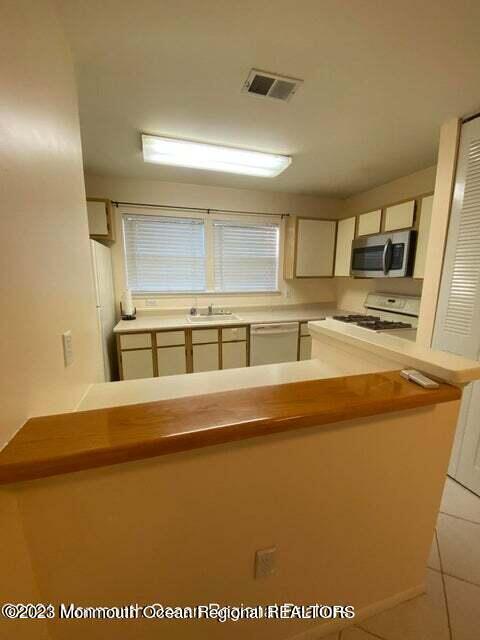 Foto del edificio - 106 Whispering Oaks Way