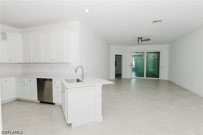 Foto del edificio - 9099 Leatherwood Loop