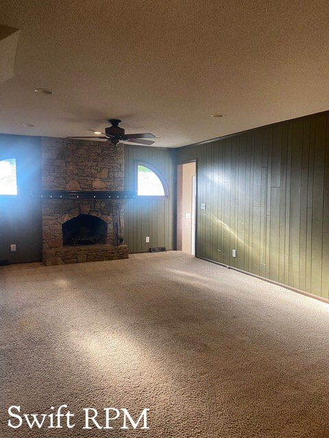Building Photo - 1110 S Avalon Ln