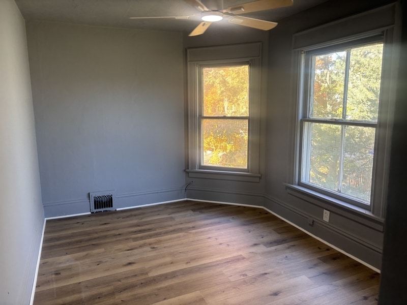 Foto principal - 1534 3rd Ave SE