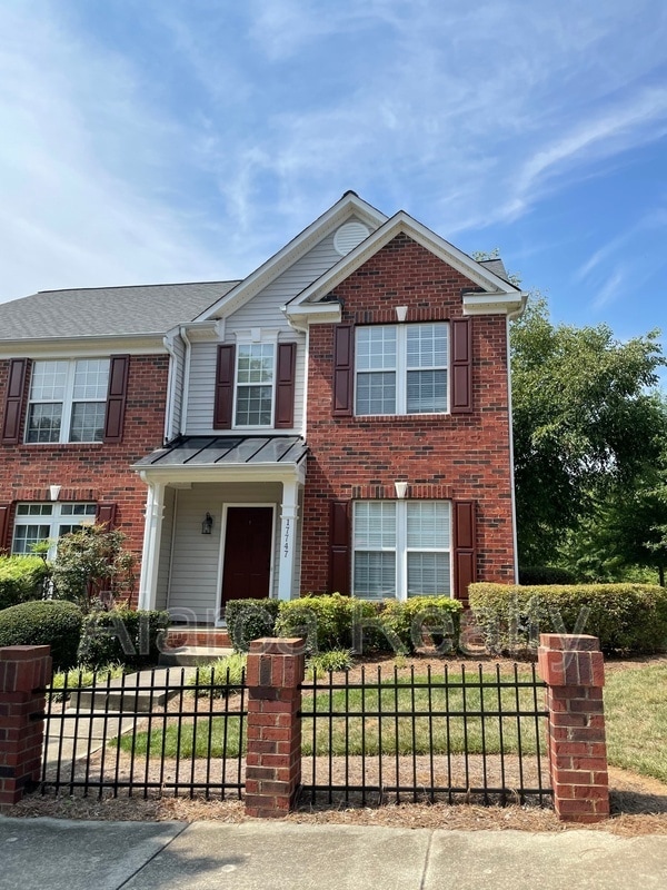 17747 Delmas Dr, Cornelius, NC 28031 Townhome Rentals in Cornelius NC