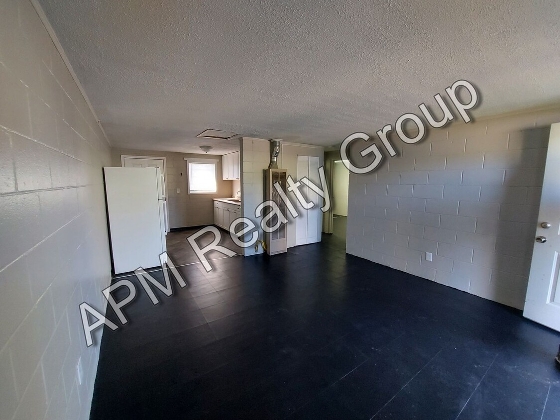 Foto principal - Two bedroom apartment off Colonial Drive