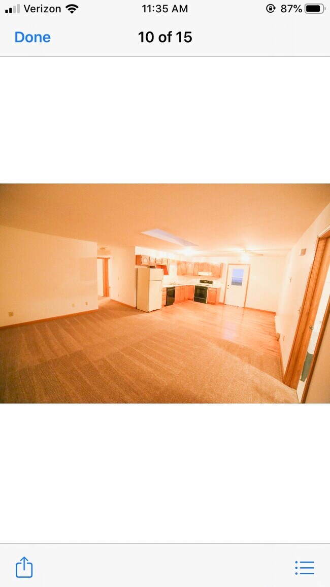 Sala de estar-Cocina - 1050 W Main St