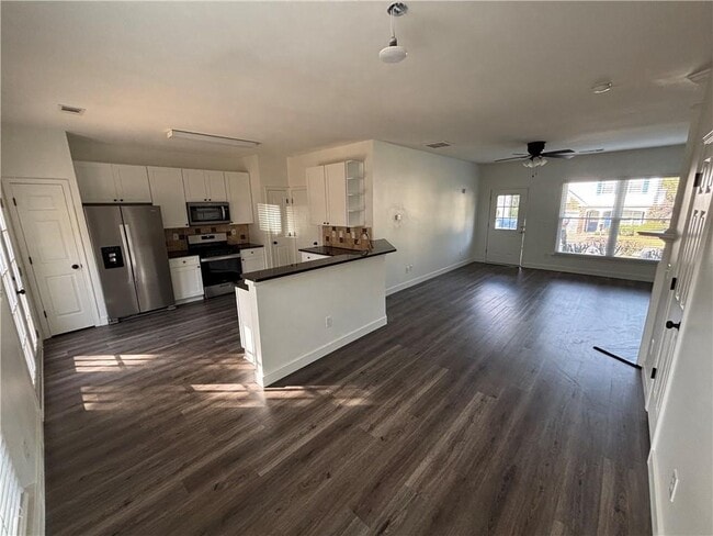 Foto del edificio - 200 Wellisford Ct