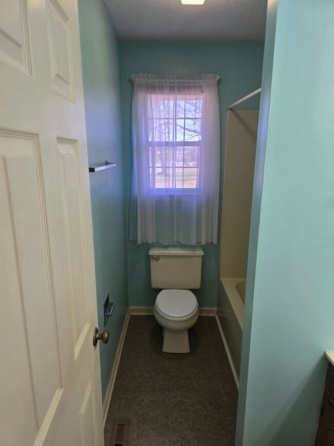 Foto del edificio - 4463 Ellis Cir NW