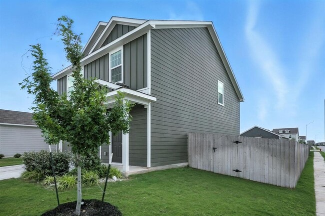 Building Photo - 1113 Cattail Ln