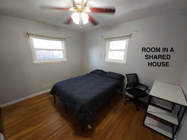 Photo - 1612 Kingsway Rd House