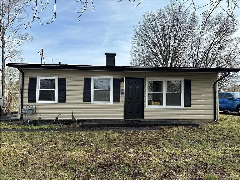 Primary Photo - 1129 Saint Michael Dr