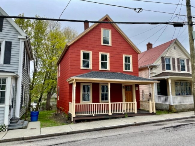 Foto del edificio - 20 Woodbury Ave