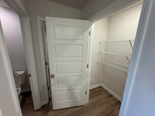 Foto del edificio - 164 Pruitt Dr