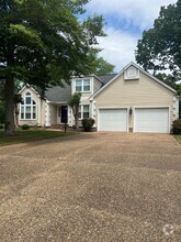 Building Photo - 103 Sunrise Bluff Ln