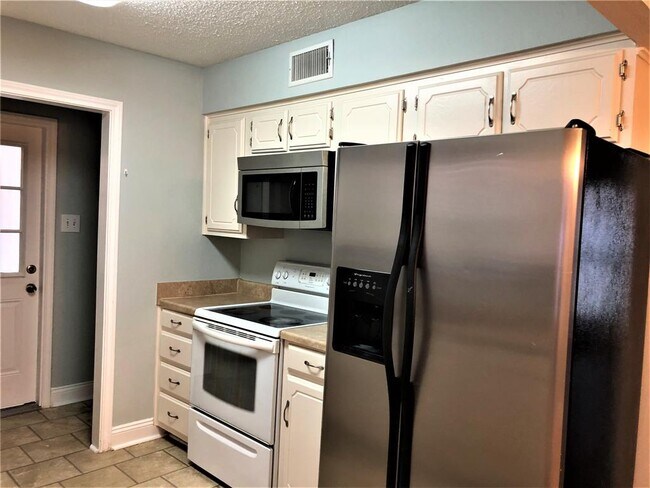 Foto del edificio - 618 Heritage Hill Dr