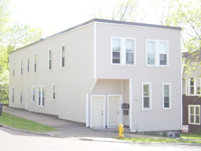 Foto del edificio - 332 N 21st Ave W