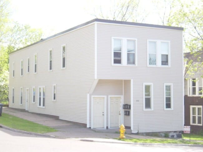 Building Photo - 332 N 21st Ave W