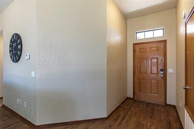 Foto del edificio - 3704 Shannon Dr